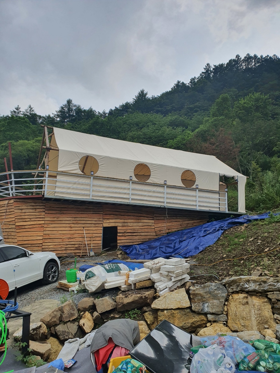 3743818846_0VSelGNd_47b59ebac2e03f277165283a08a99e3f51407d4b.jpg 이미지크게보기